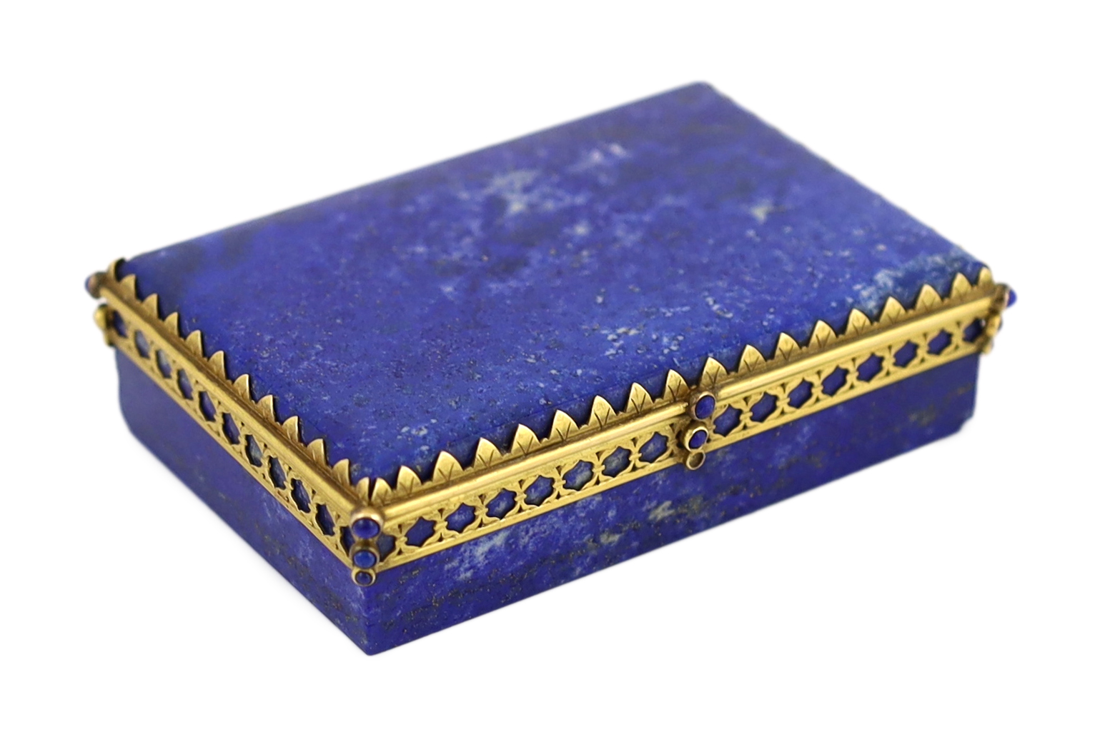 A Continental gilt metal mounted lapis lazuli snuff box, c.1900, 9cm wide, 6cm deep, 2.5cm high